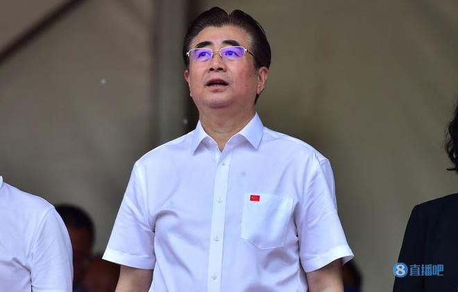 ”此役，约基奇出战29分49秒，投篮12中8，其中三分球2中0，罚球12中10，得到26分15篮板10助攻1抢断。